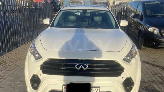 Infiniti FX II