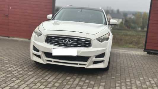 Infiniti FX II