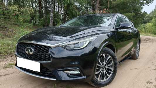 Infiniti Q30 I