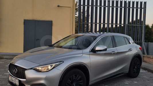 Infiniti Q30 I