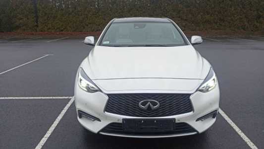 Infiniti Q30 I