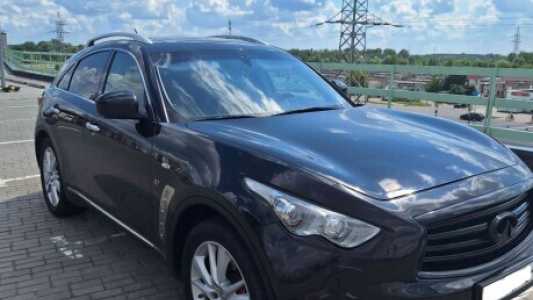 Infiniti QX70 , 2013, пробег 182000 км Infiniti QX70 , 2013, пробег 182000 км