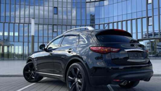 Infiniti QX70 , 2013, пробег 247000 км Infiniti QX70 , 2013, пробег 247000 км