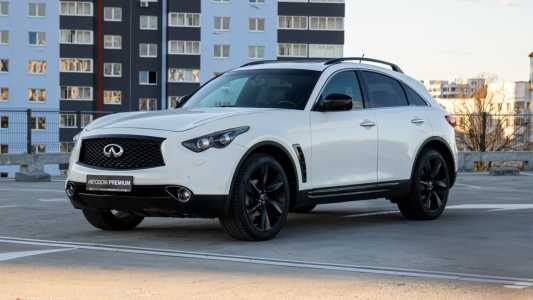 Infiniti QX70 I
