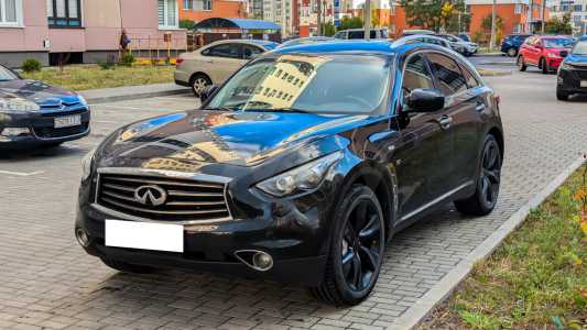 Infiniti QX70 I