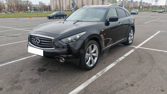 Infiniti QX70 I