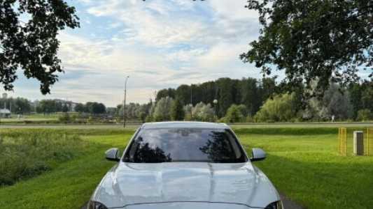 Jaguar F-Pace I, 2019, пробег 99000 км Jaguar F-Pace I, 2019, пробег 99000 км