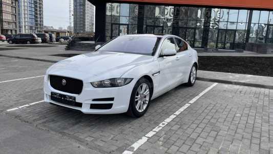 Jaguar XE I