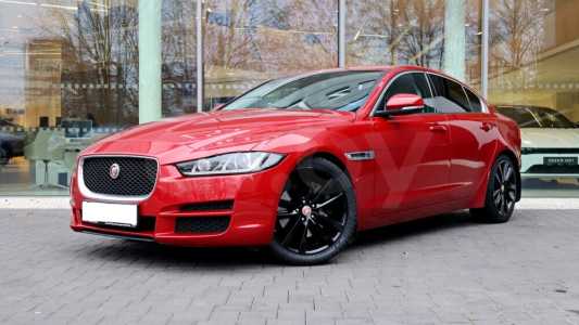 Jaguar XE I