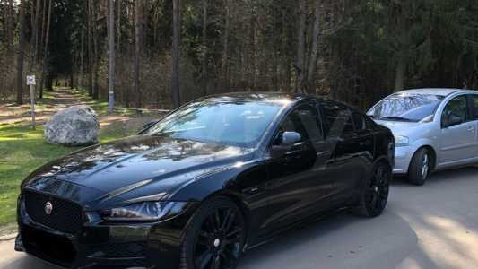 Jaguar XE I