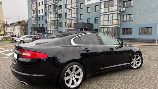 Jaguar XF X250