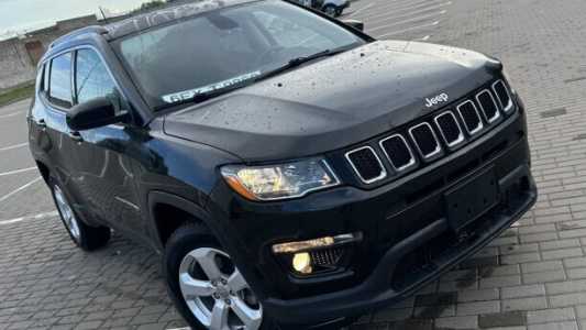 Jeep Compass II, 2019, пробег 156000 км Jeep Compass II, 2019, пробег 156000 км
