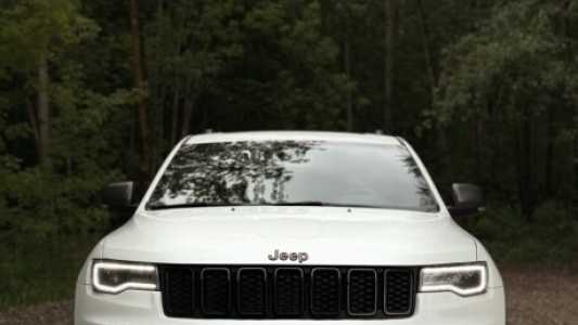 Jeep Grand Cherokee WK2 2-й рестайлинг, 2021, пробег 65000 км Jeep Grand Cherokee WK2 2-й рестайлинг, 2021, пробег 65000 км