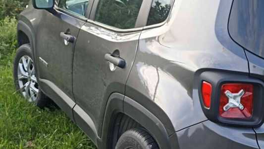 Jeep Renegade I, 2018, пробег 96000 км Jeep Renegade I, 2018, пробег 96000 км