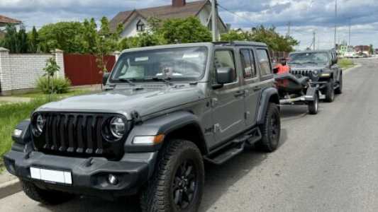 Jeep Wrangler JL, 2019, пробег 80000 км Jeep Wrangler JL, 2019, пробег 80000 км