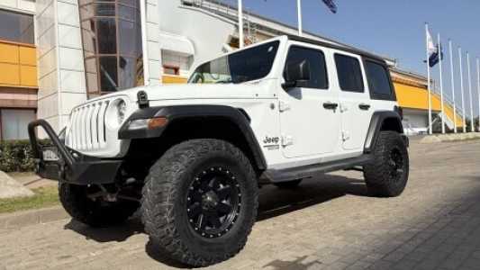 Jeep Wrangler JL, 2020, пробег 80000 км Jeep Wrangler JL, 2020, пробег 80000 км