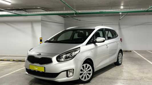 Kia Carens III