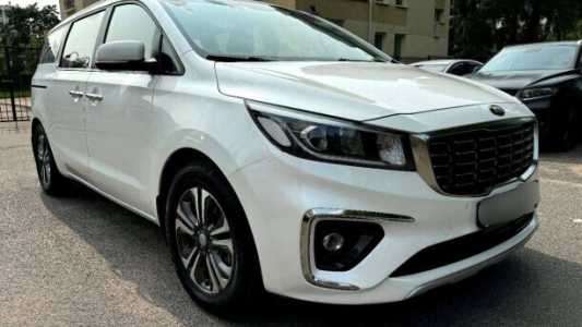 Kia Carnival III, 2018, пробег 131000 км