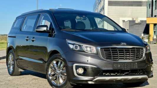 Kia Carnival III, 2018, пробег 140000 км