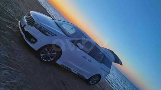 Kia Carnival III