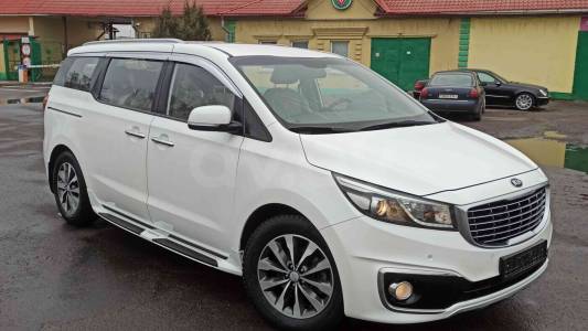 Kia Carnival III