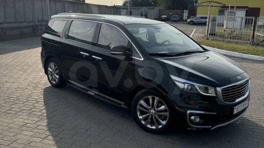 Kia Carnival III