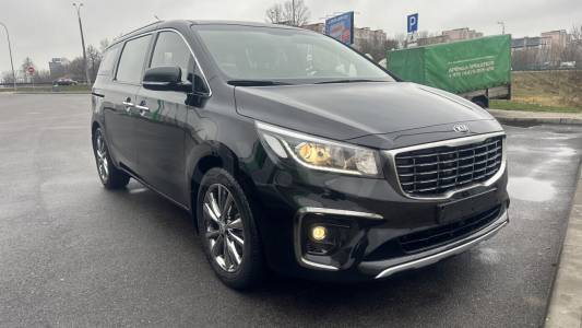 Kia Carnival III