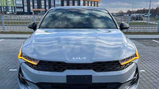 Kia K5 III