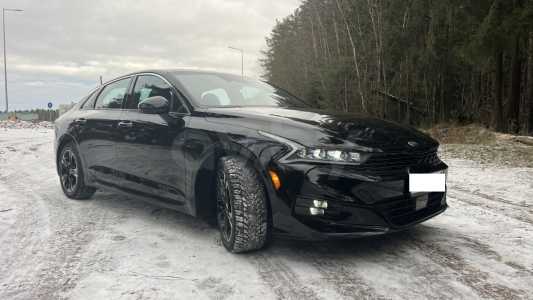 Kia K5 III
