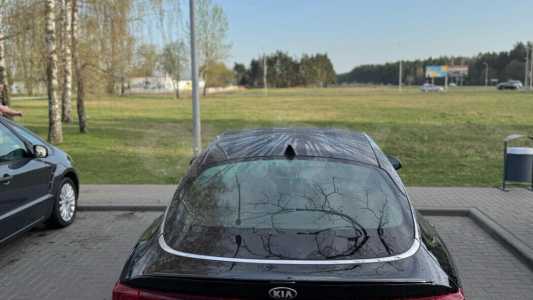 Kia K5 III
