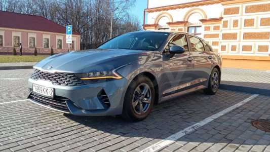 Kia K5 III