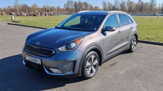 Kia Niro I, 2017, пробег 139000 км Kia Niro I, 2017, пробег 139000 км