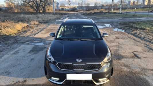 Kia Niro I, 2018, пробег 162500 км Kia Niro I, 2018, пробег 162500 км