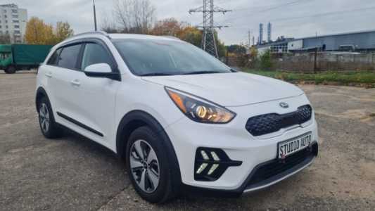 Kia Niro I Рестайлинг, 2019, пробег 59500 км Kia Niro I Рестайлинг, 2019, пробег 59500 км
