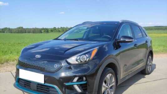 Kia Niro I Рестайлинг, 2021, пробег 74000 км Kia Niro I Рестайлинг, 2021, пробег 74000 км