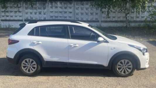 Kia Rio X (X-Line) I  Рестайлинг, 2021, пробег 18000 км