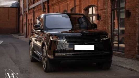 Land Rover Range Rover V, 2024, пробег 28000 км Land Rover Range Rover V, 2024, пробег 28000 км