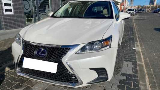 Lexus CT I 2-й рестайлинг, 2018, пробег 220000 км Lexus CT I 2-й рестайлинг, 2018, пробег 220000 км