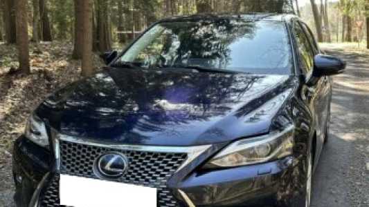 Lexus CT I 2-й рестайлинг, 2018, пробег 92000 км Lexus CT I 2-й рестайлинг, 2018, пробег 92000 км