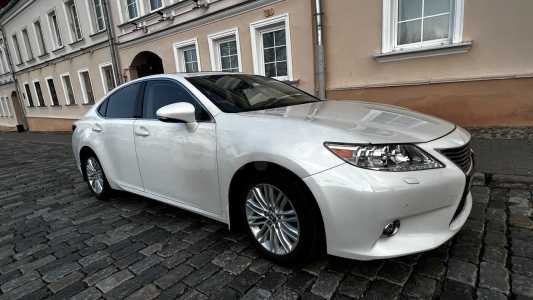 Lexus ES VI