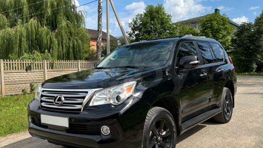 Lexus GX II