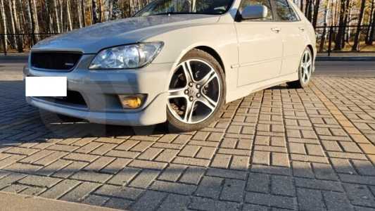 Lexus IS I