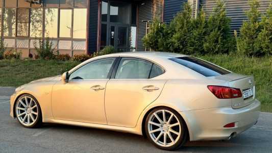 Lexus IS II