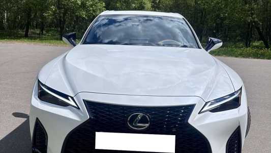 Lexus IS IV