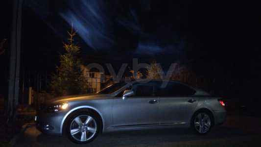 Lexus LS IV