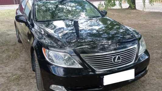 Lexus LS IV