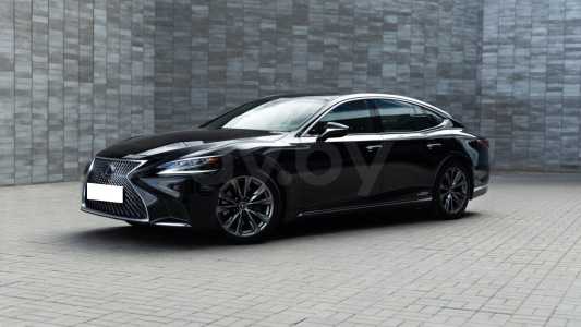 Lexus LS V