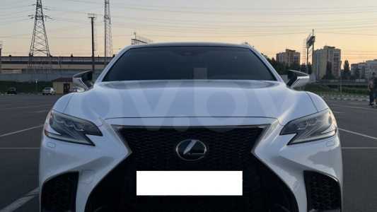 Lexus LS V