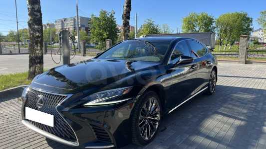 Lexus LS V