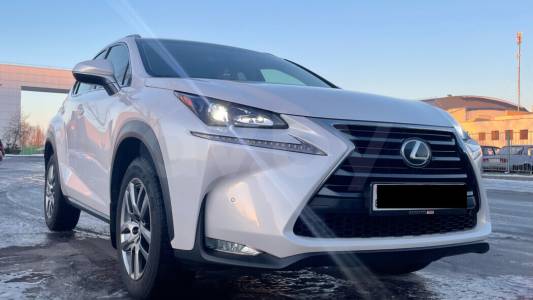 Lexus NX I